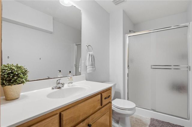 9428 N Ditzler Avenue, Kansas City, MO 64157