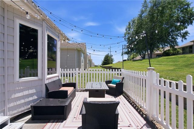 9428 N Ditzler Avenue, Kansas City, MO 64157