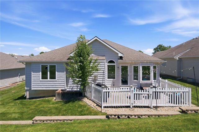 9428 N Ditzler Avenue, Kansas City, MO 64157