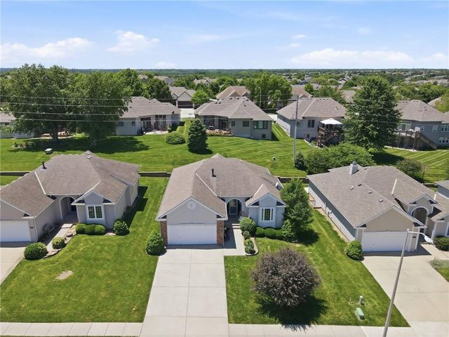 9428 N Ditzler Avenue, Kansas City, MO 64157