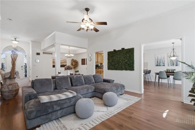 9428 N Ditzler Avenue, Kansas City, MO 64157