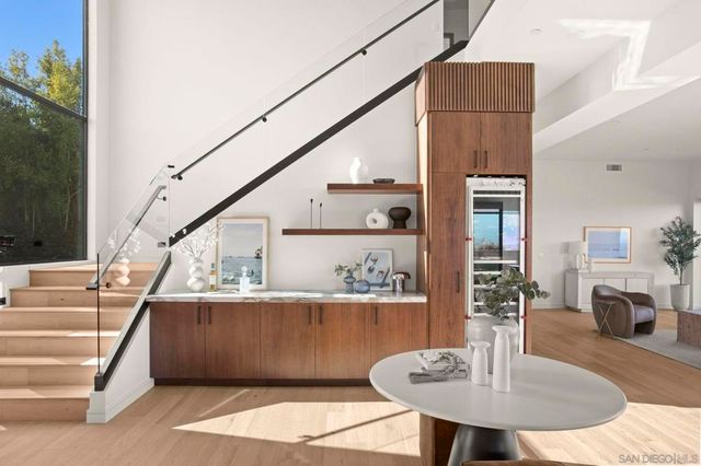 2448 Sagebrush Ct, La Jolla, CA 92037