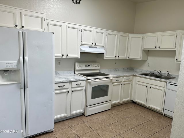 1551 E 28TH Avenue 4, Apache Junction, AZ 85119