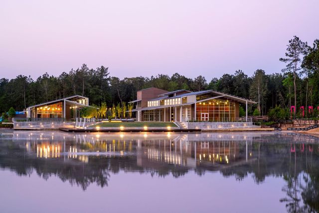 15668 Broadway Bend Drive, Conroe, TX 77302