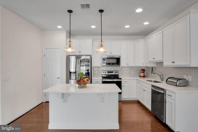 646 REPUBLIC WAY, Mechanicsburg, PA 17050