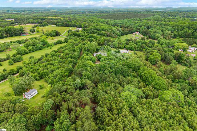 189 Farmers Hill Road, Liberty, SC 29657