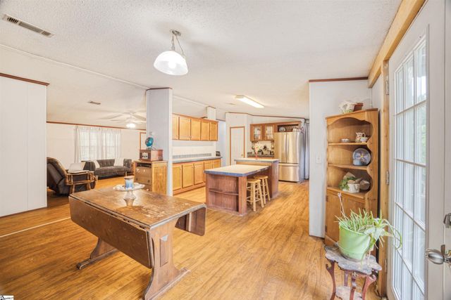 189 Farmers Hill Road, Liberty, SC 29657