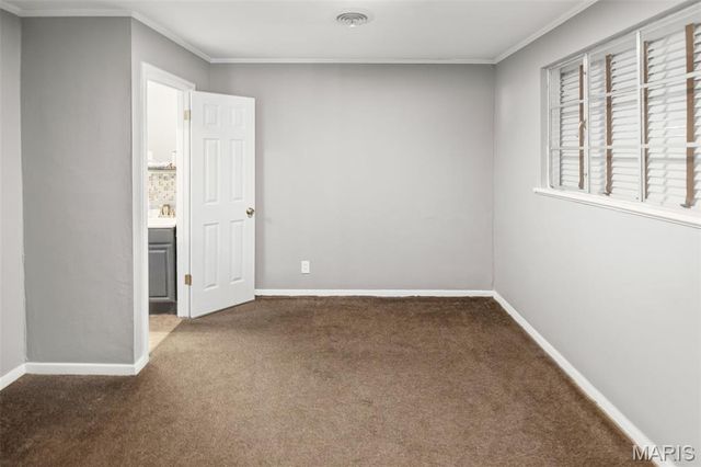 1092 Etherton Drive, St Louis, MO 63126