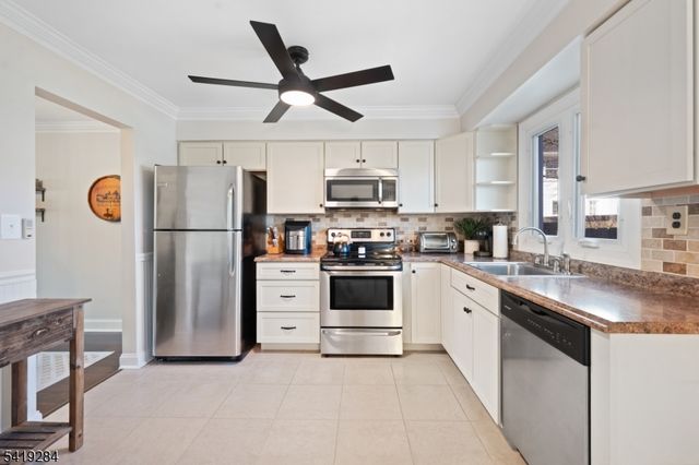 302 Columbia Common, Hillsborough Twp., NJ 08844