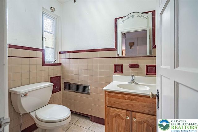 2829 West Gordon Street, Allentown City, PA 18104