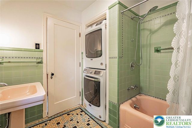 2829 West Gordon Street, Allentown City, PA 18104