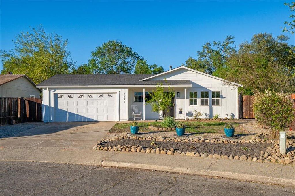 3521 Timber Lane, Anderson, CA 96007