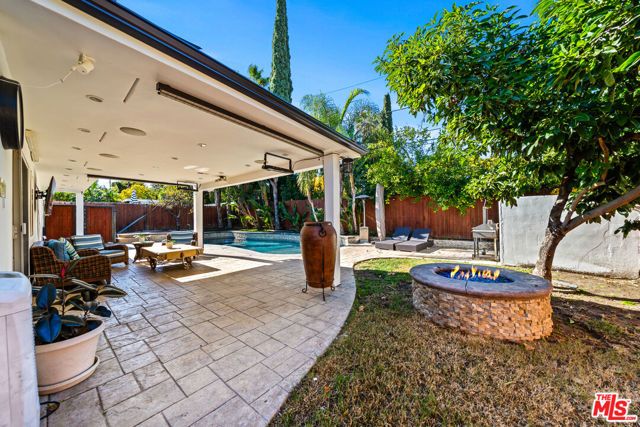 6159 Debs Avenue, Woodland Hills (los Angeles), CA 91367