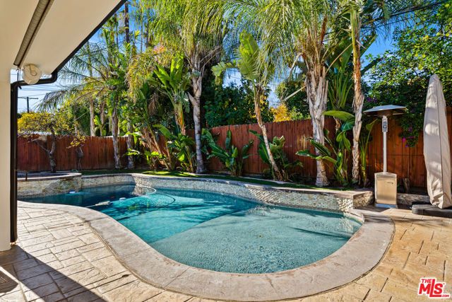 6159 Debs Avenue, Woodland Hills (los Angeles), CA 91367