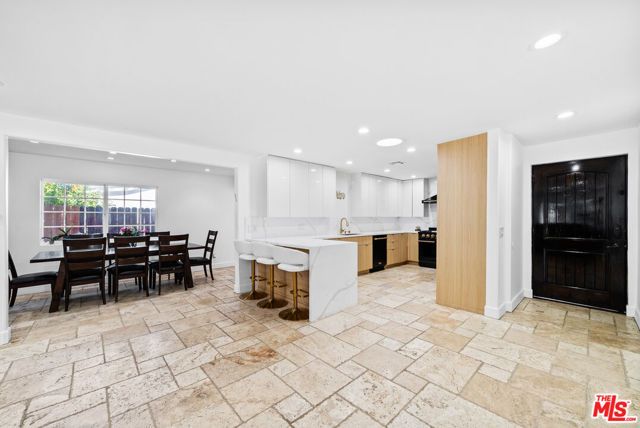 6159 Debs Avenue, Woodland Hills (los Angeles), CA 91367