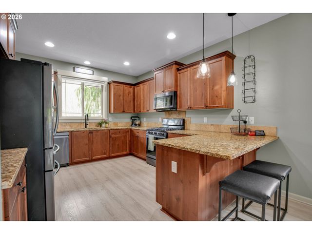 1068 Se KINGFISHER Ln, Gresham, OR 97080