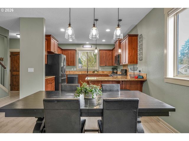 1068 Se KINGFISHER Ln, Gresham, OR 97080