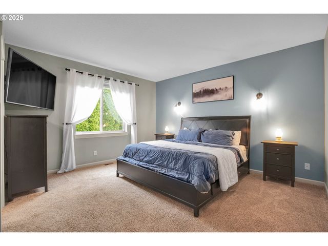 1068 Se KINGFISHER Ln, Gresham, OR 97080