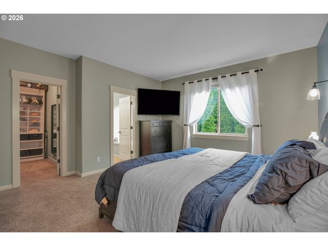 1068 Se KINGFISHER Ln, Gresham, OR 97080