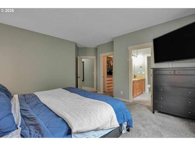 1068 Se KINGFISHER Ln, Gresham, OR 97080