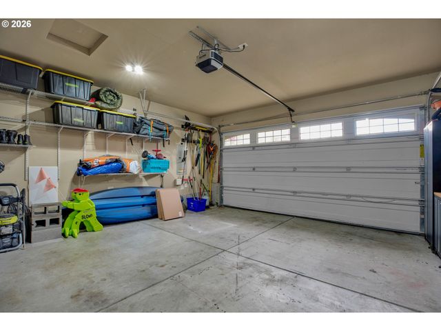 1068 Se KINGFISHER Ln, Gresham, OR 97080