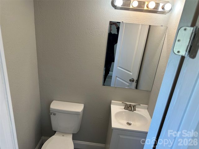 209 Brookview Road, Statesville, NC 28625