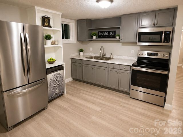 209 Brookview Road, Statesville, NC 28625