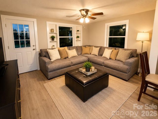 209 Brookview Road, Statesville, NC 28625