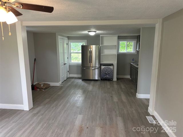 209 Brookview Road, Statesville, NC 28625