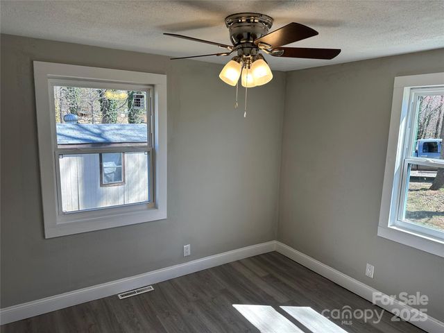 209 Brookview Road, Statesville, NC 28625