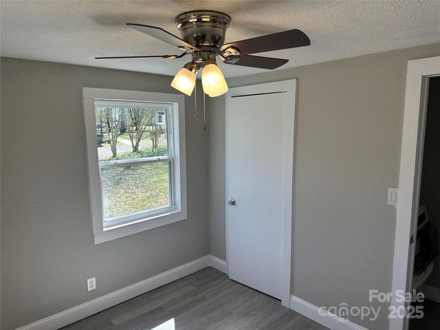 209 Brookview Road, Statesville, NC 28625