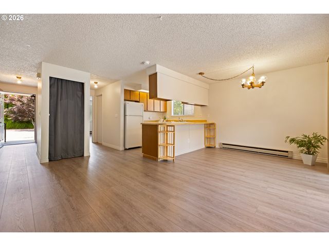 3404 19TH Ave 101, Forest Grove, OR 97116