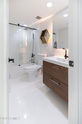 4201 E CAMELBACK Road 91, Phoenix, AZ 85018