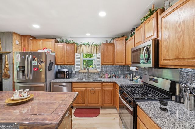 60 Cady Lane, Cleveland, GA 30528