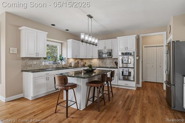 11687 E Hills Drive, Plymouth, MI 48170