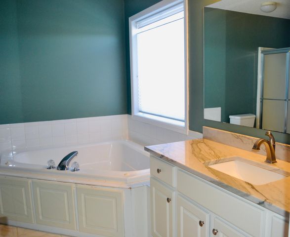 15070 Appaloosa Trail NE, Prior Lake, MN 55372