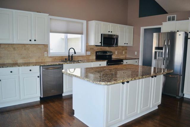 15070 Appaloosa Trail NE, Prior Lake, MN 55372