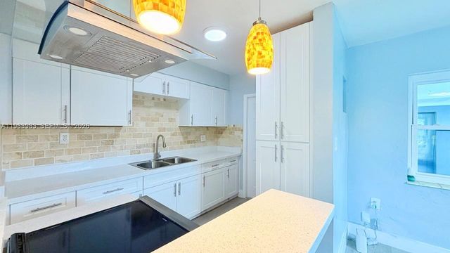 432 NW 103rd St, Miami, FL 33150