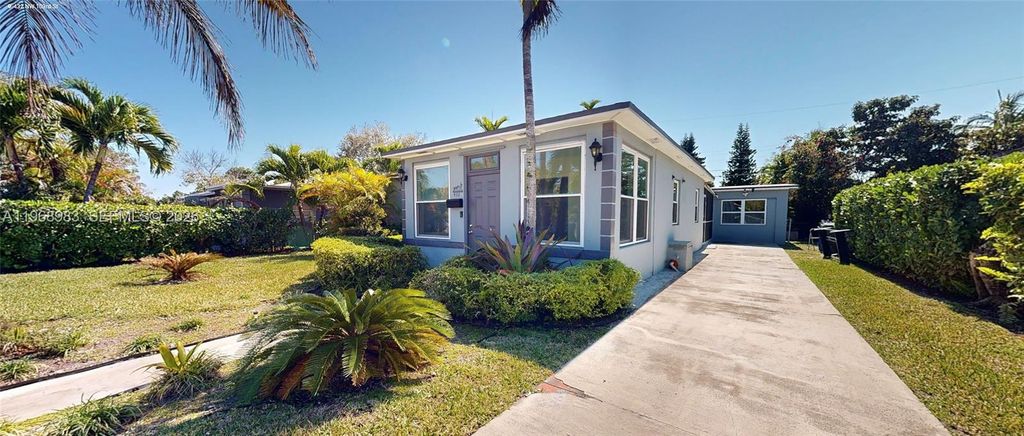 Image 1 of property listing at 432 NW 103rd St, Miami, FL 33150