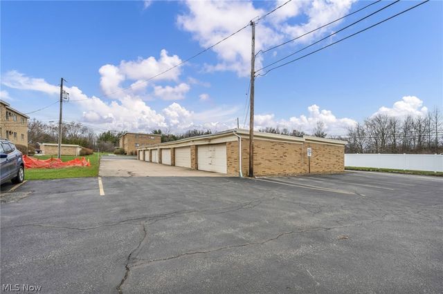 5200 Royalton Road 9B, North Royalton, OH 44133