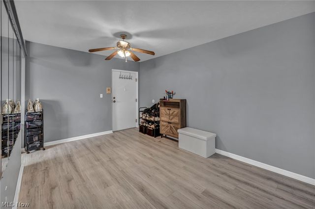 5200 Royalton Road 9B, North Royalton, OH 44133