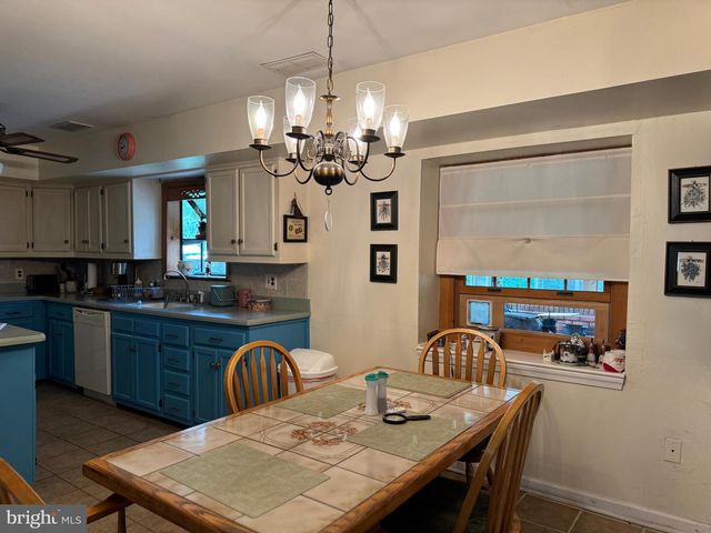 110 THORNWOOD DR, Marlton, NJ 08053