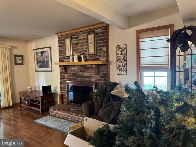 110 THORNWOOD DR, Marlton, NJ 08053