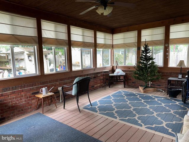 110 THORNWOOD DR, Marlton, NJ 08053