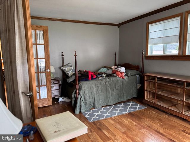 110 THORNWOOD DR, Marlton, NJ 08053