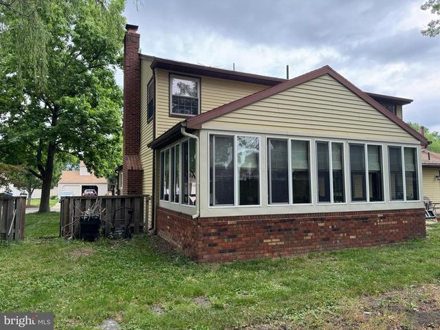 110 THORNWOOD DR, Marlton, NJ 08053