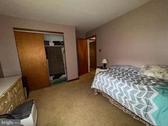 110 THORNWOOD DR, Marlton, NJ 08053