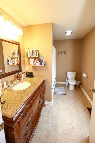 511 3rd St SE, Minot, ND 58701