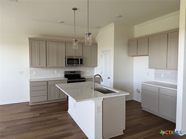 7101 Touchstone Drive, Temple, TX 76502