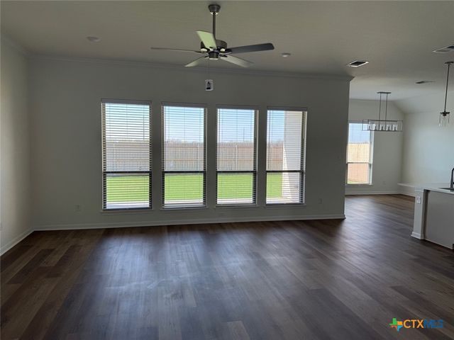 7101 Touchstone Drive, Temple, TX 76502